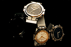 WRIST WATCH